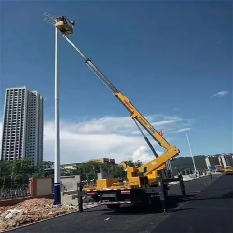 河间维修路灯的曲臂升降车出租