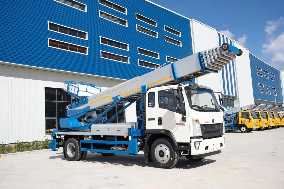 河间出租云梯车高空作业车 建筑垃圾搬运